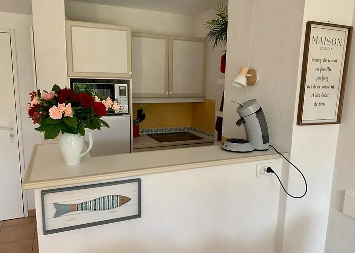 Avec Grande Terrasse Dans Un Magnifique Parc A 5 Minutes De La